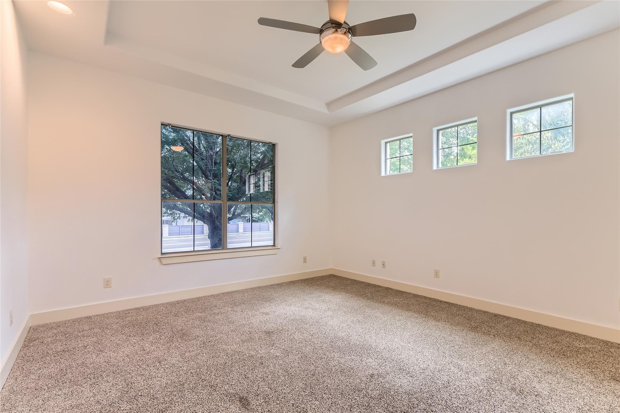 462 Stagecoach Trl, San Marcos, TX 78666