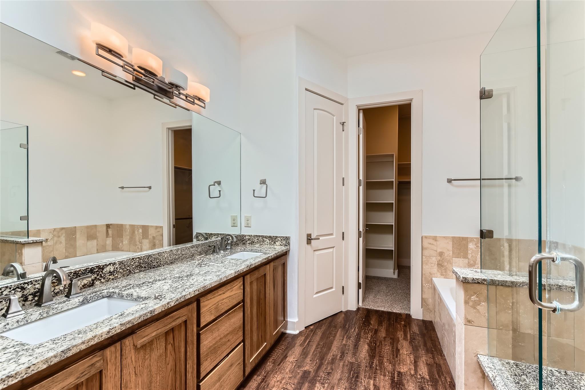 462 Stagecoach Trl, San Marcos, TX 78666