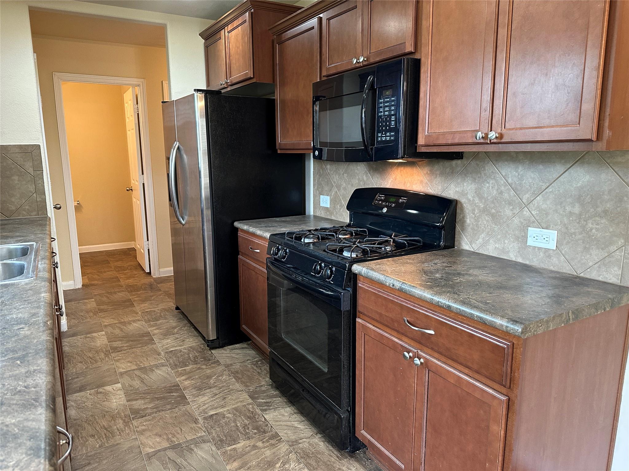 307 Wild Cat Dr, Bastrop, TX 78602