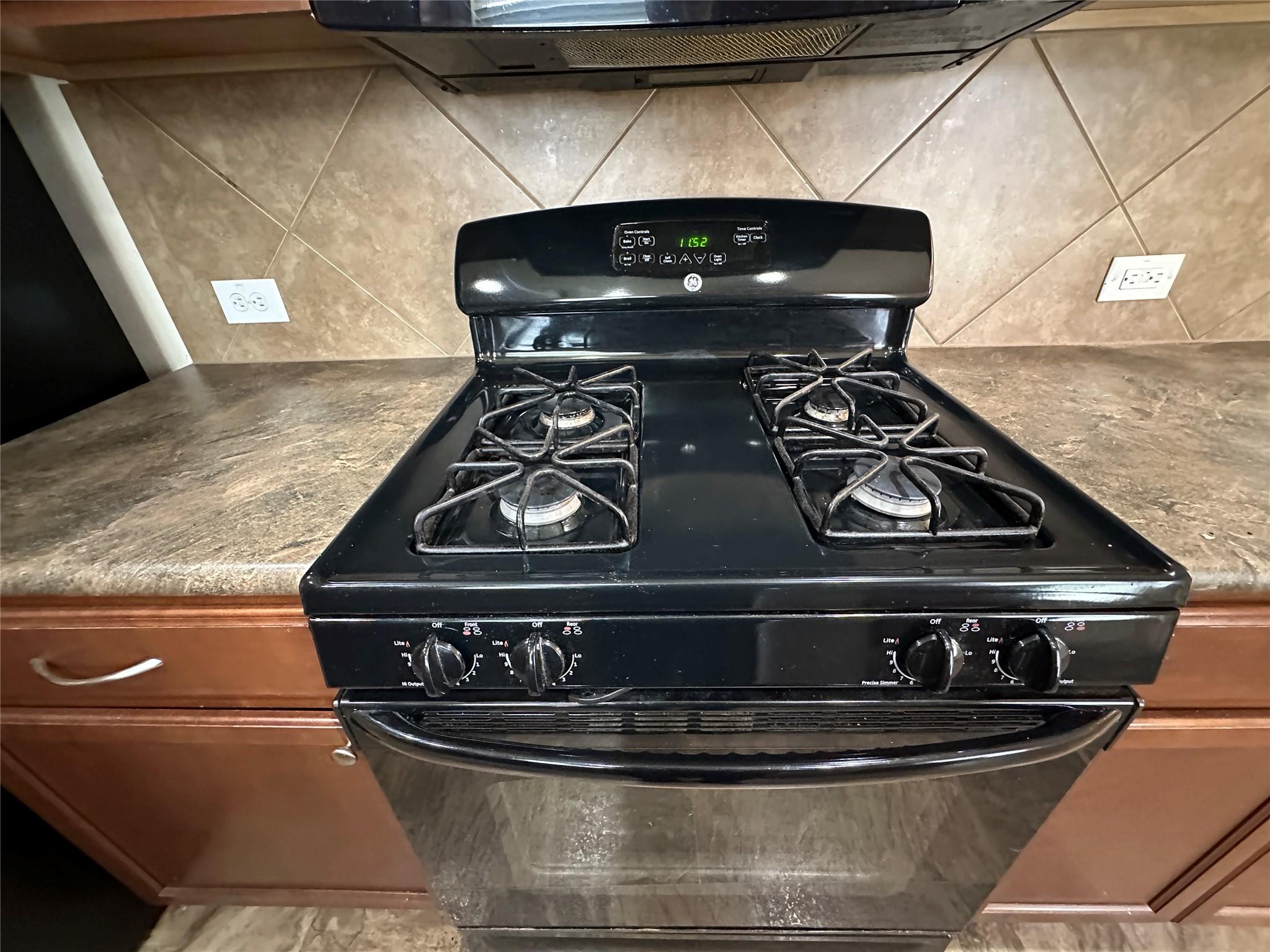 307 Wild Cat Dr, Bastrop, TX 78602