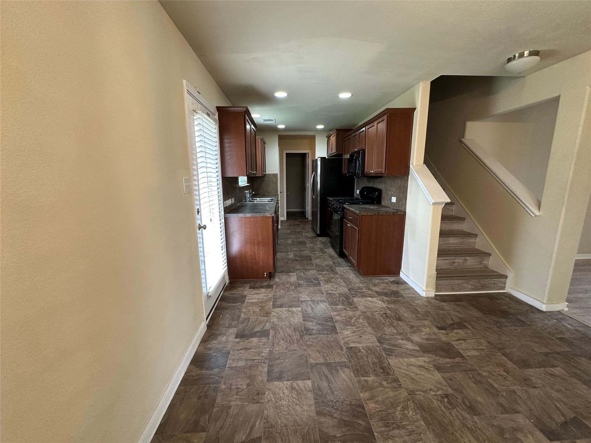 307 Wild Cat Dr, Bastrop, TX 78602