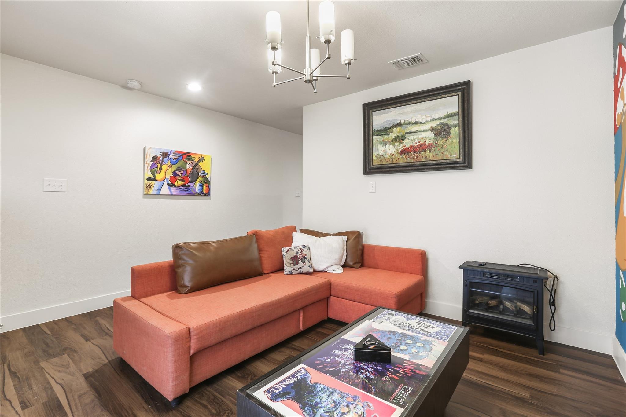 6307 Thurgood Ave, Austin, TX 78721