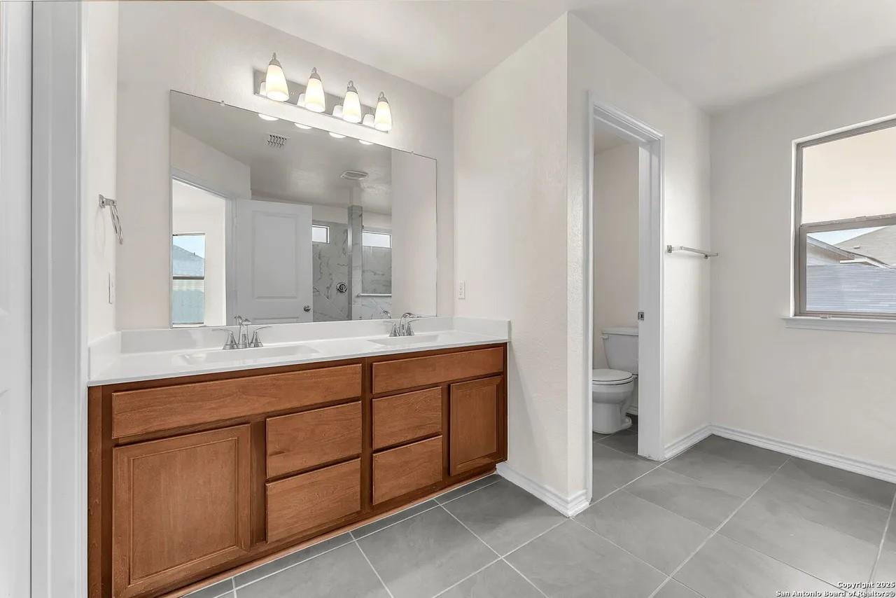 412 Deer Crest Dr, New Braunfels, TX 78130