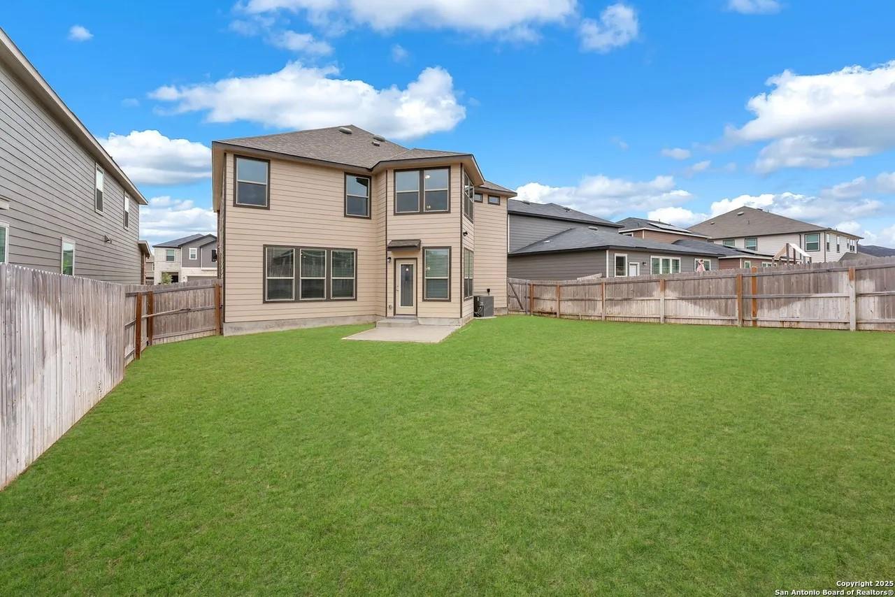 412 Deer Crest Dr, New Braunfels, TX 78130