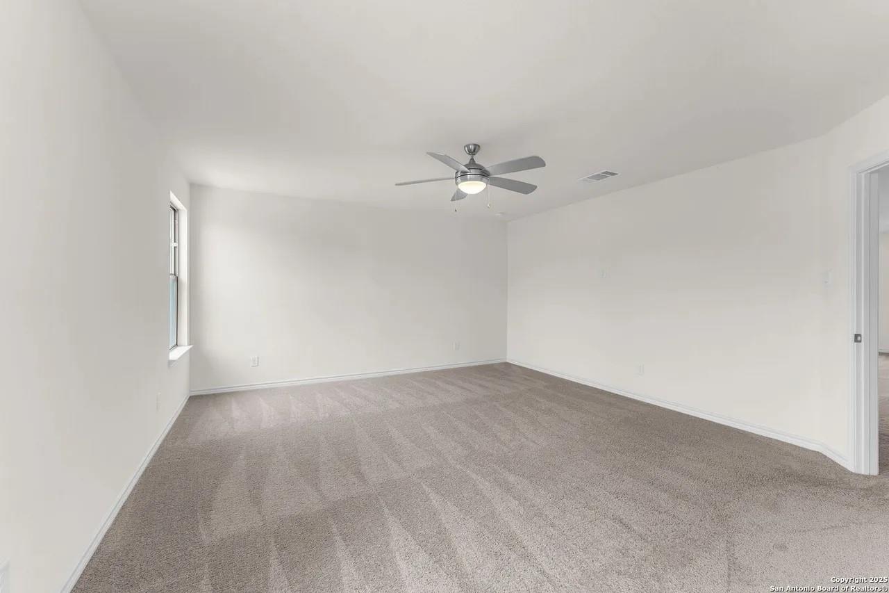 412 Deer Crest Dr, New Braunfels, TX 78130