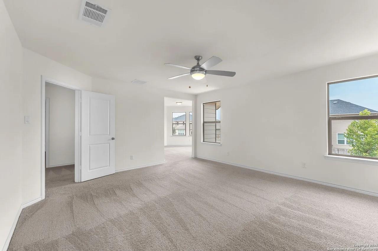 412 Deer Crest Dr, New Braunfels, TX 78130