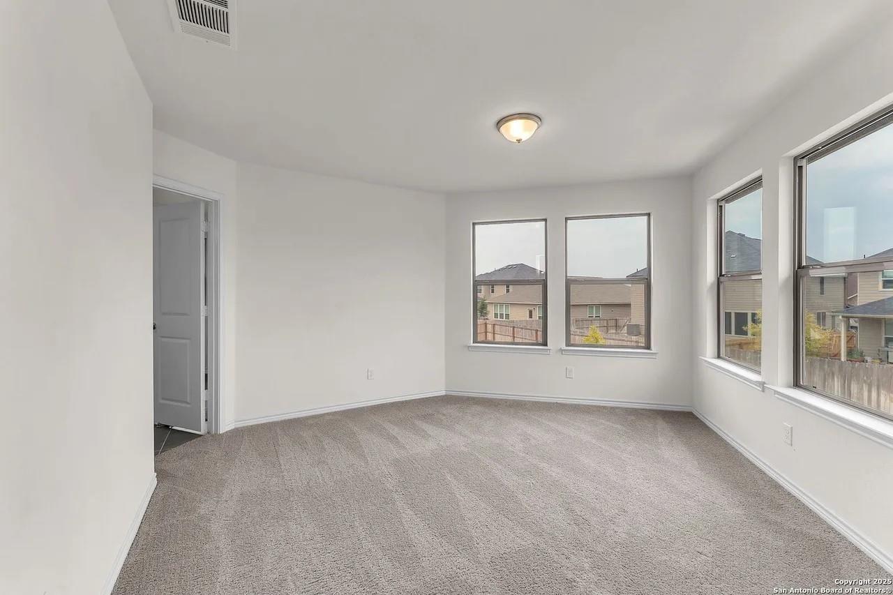 412 Deer Crest Dr, New Braunfels, TX 78130