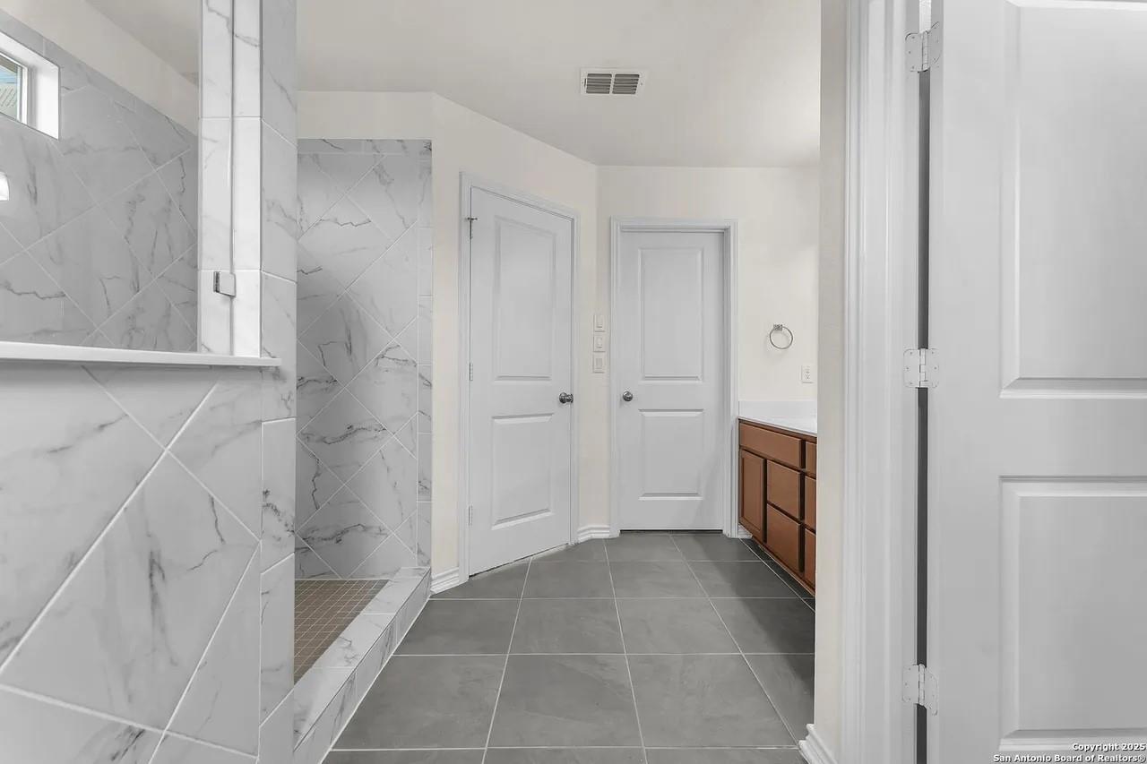 412 Deer Crest Dr, New Braunfels, TX 78130