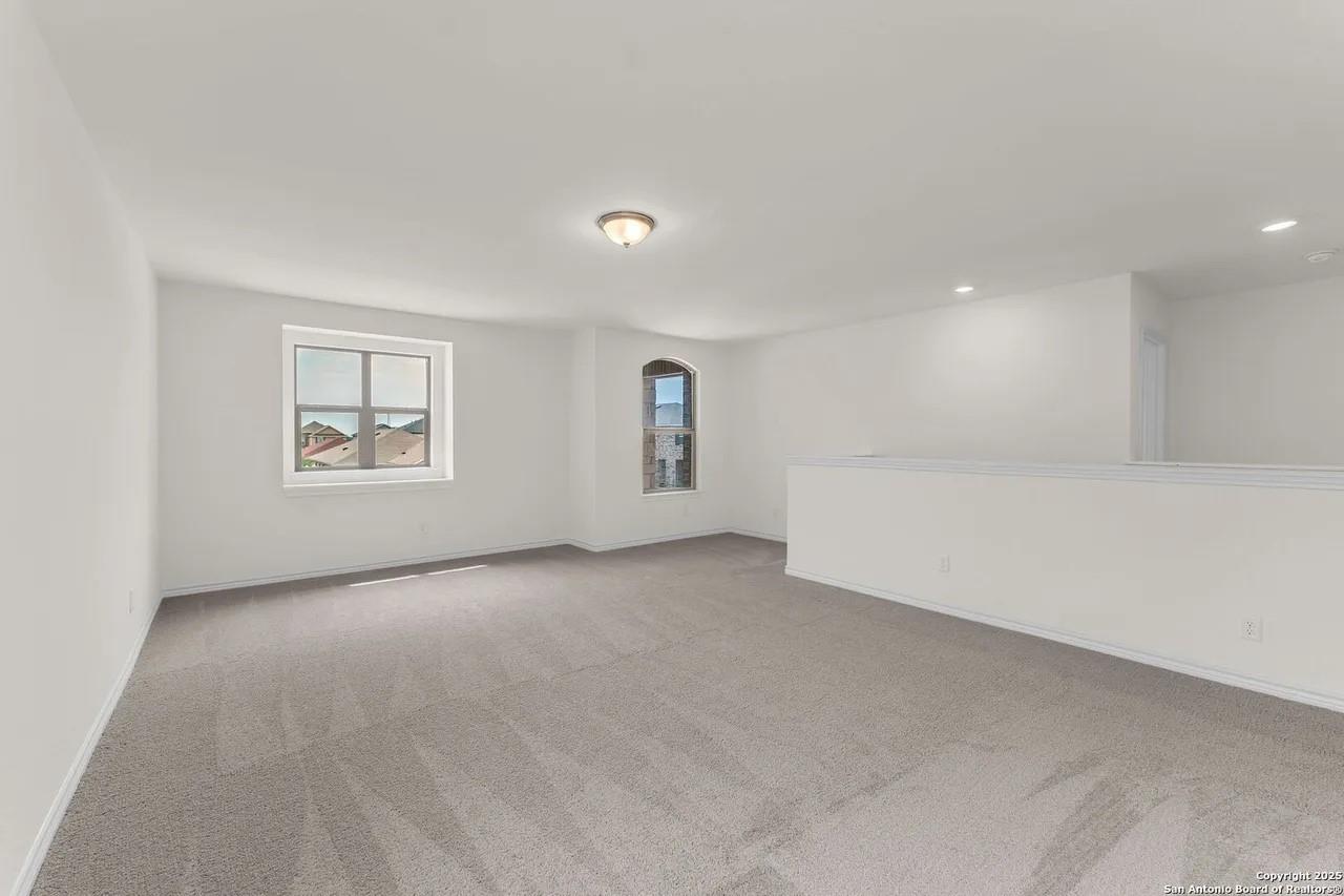 412 Deer Crest Dr, New Braunfels, TX 78130