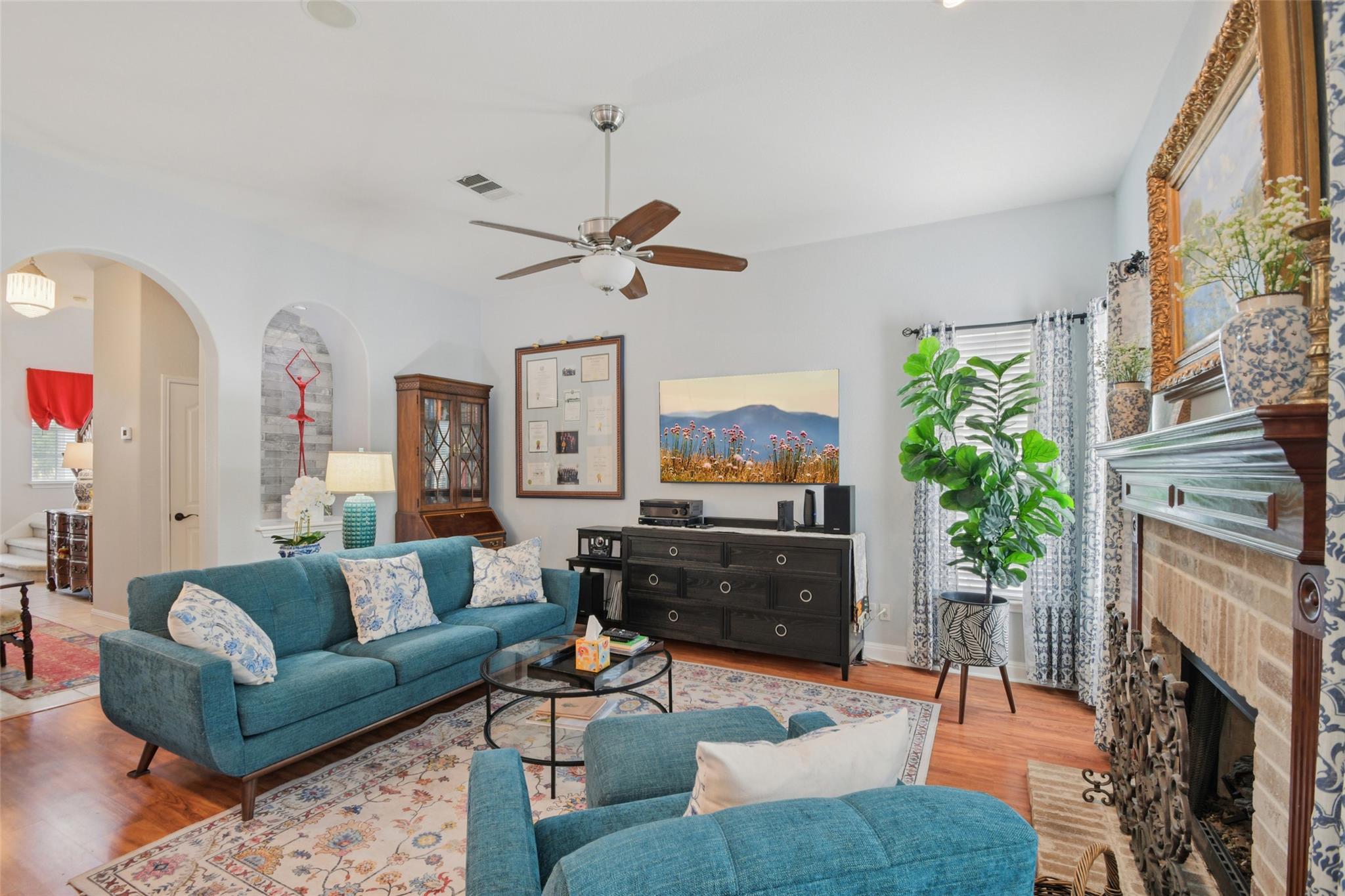 6084 Hartson, Kyle, TX 78640