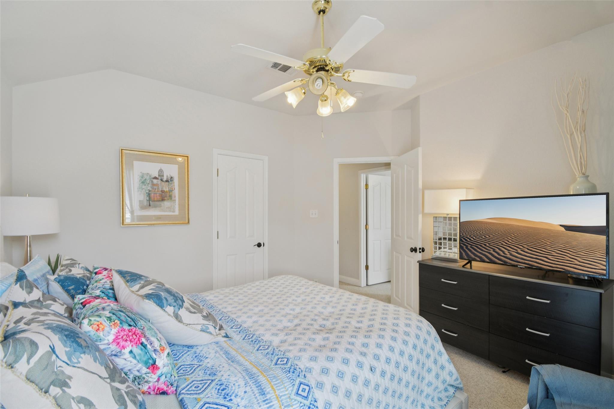 6084 Hartson, Kyle, TX 78640