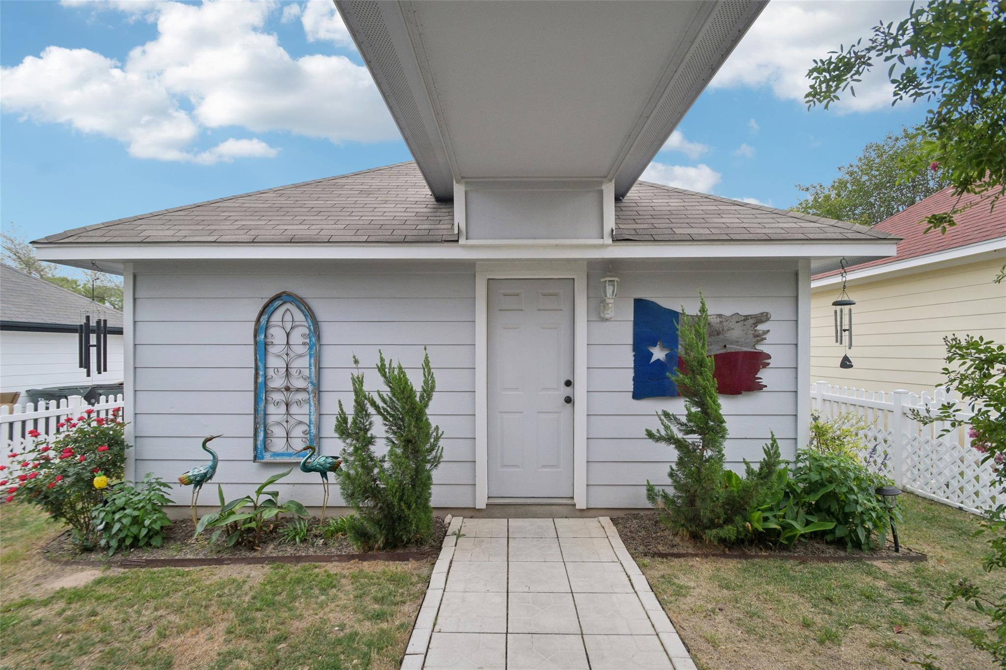 6084 Hartson, Kyle, TX 78640