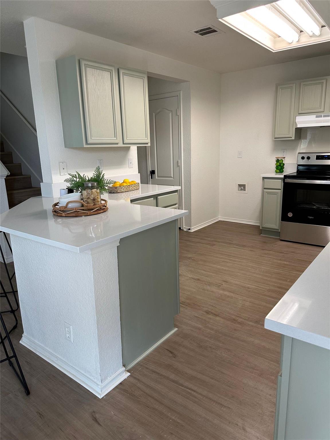 600 Sheep Trail Dr, Kyle, TX 78640