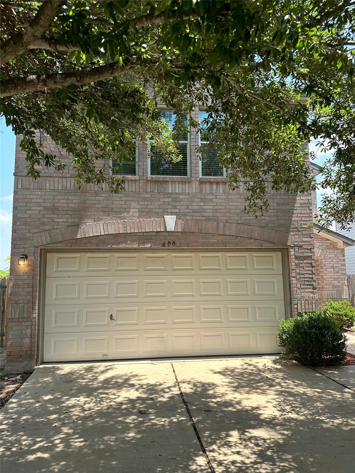 600 Sheep Trail Dr, Kyle, TX 78640