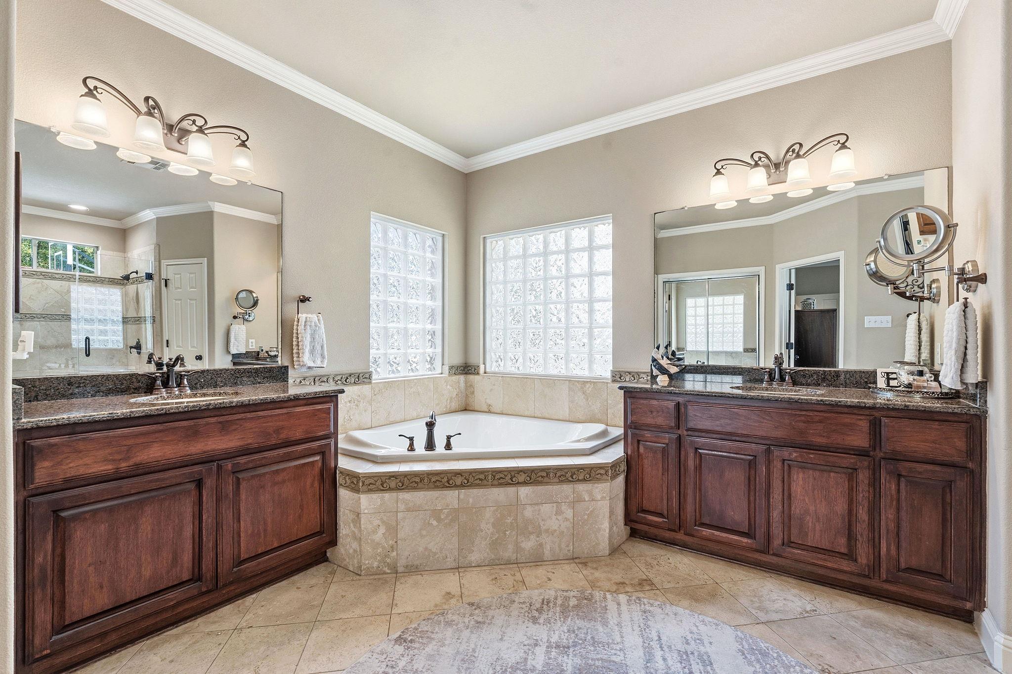 2807 Rambler Valley Dr, Cedar Park, TX 78613