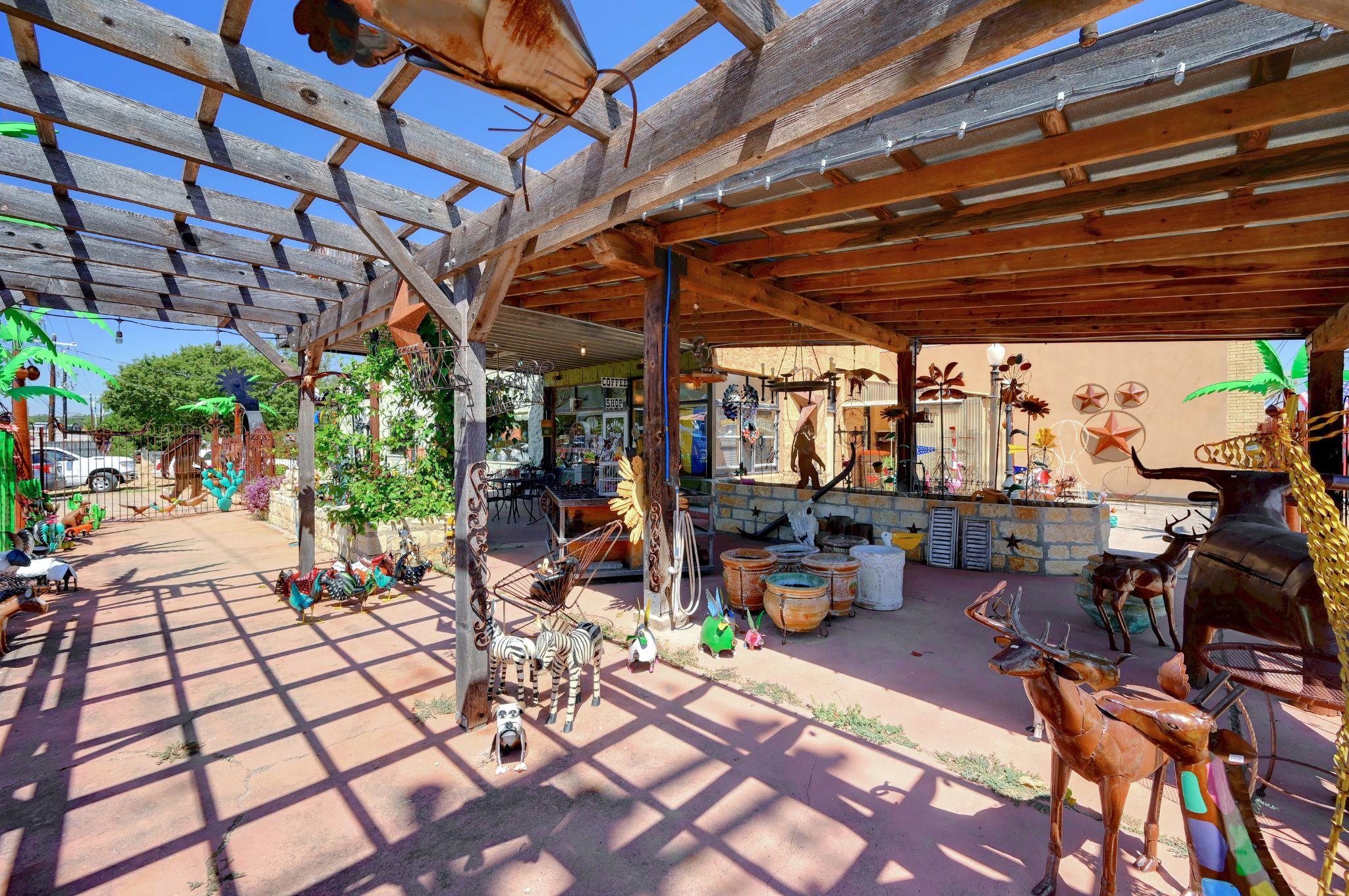 100 W Main St, Johnson City, TX 78636