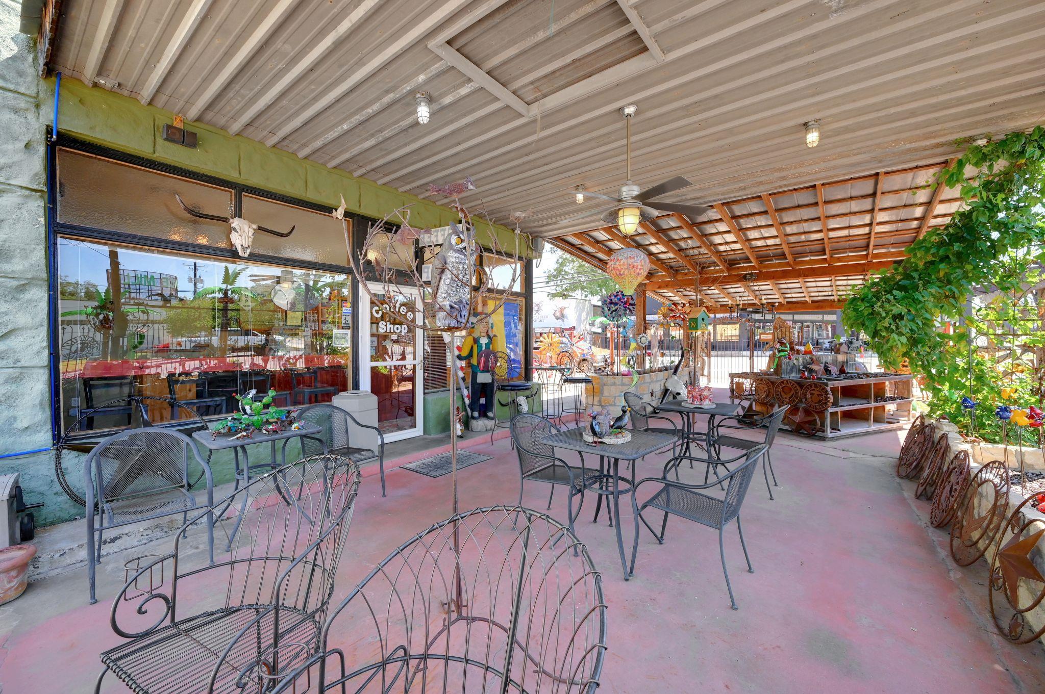 100 W Main St, Johnson City, TX 78636