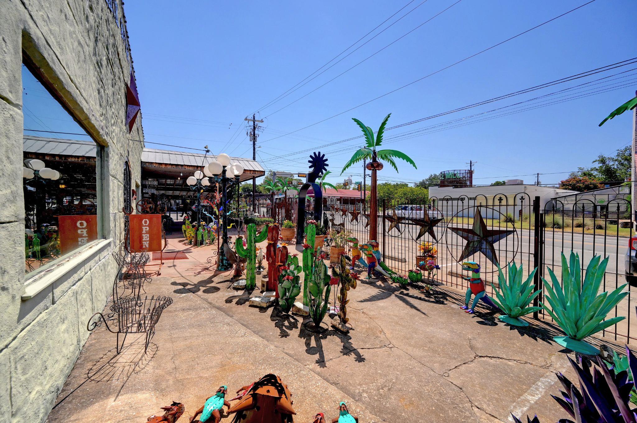 100 W Main St, Johnson City, TX 78636