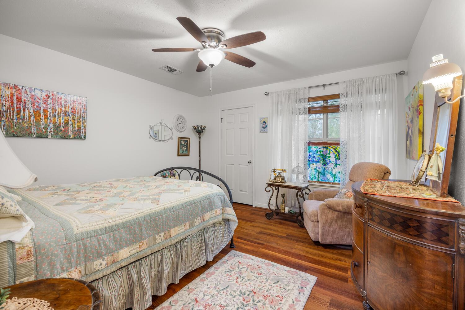 15 Palmer Ln, Wimberley, TX 78676