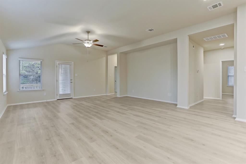 3902 Crockett Ave, Lago Vista, TX 78645