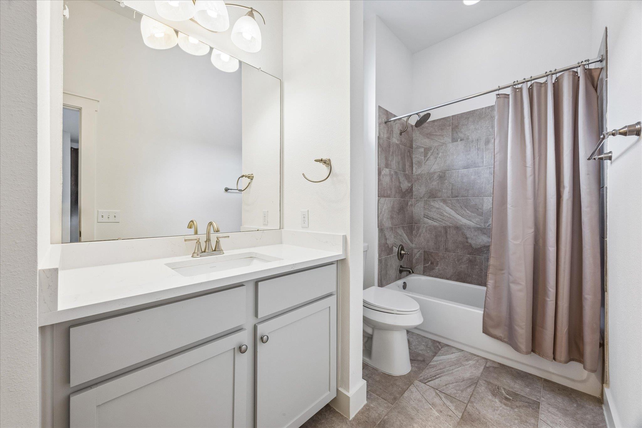 2520 Bluebonnet Ln # 15, Austin, TX 78704