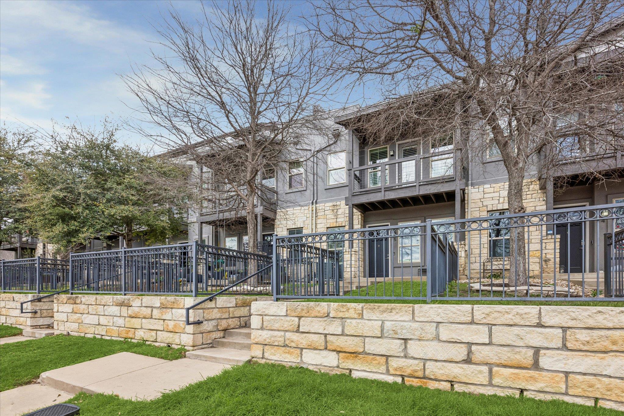 2520 Bluebonnet Ln # 15, Austin, TX 78704