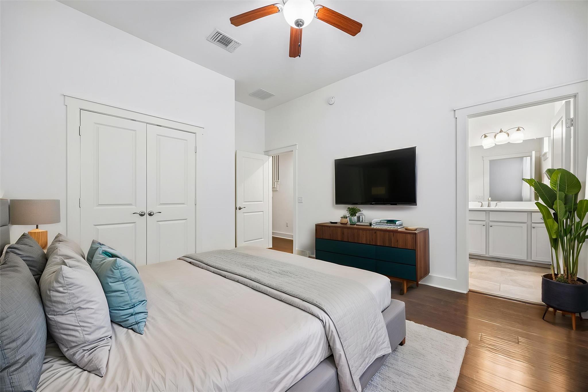 2520 Bluebonnet Ln # 15, Austin, TX 78704