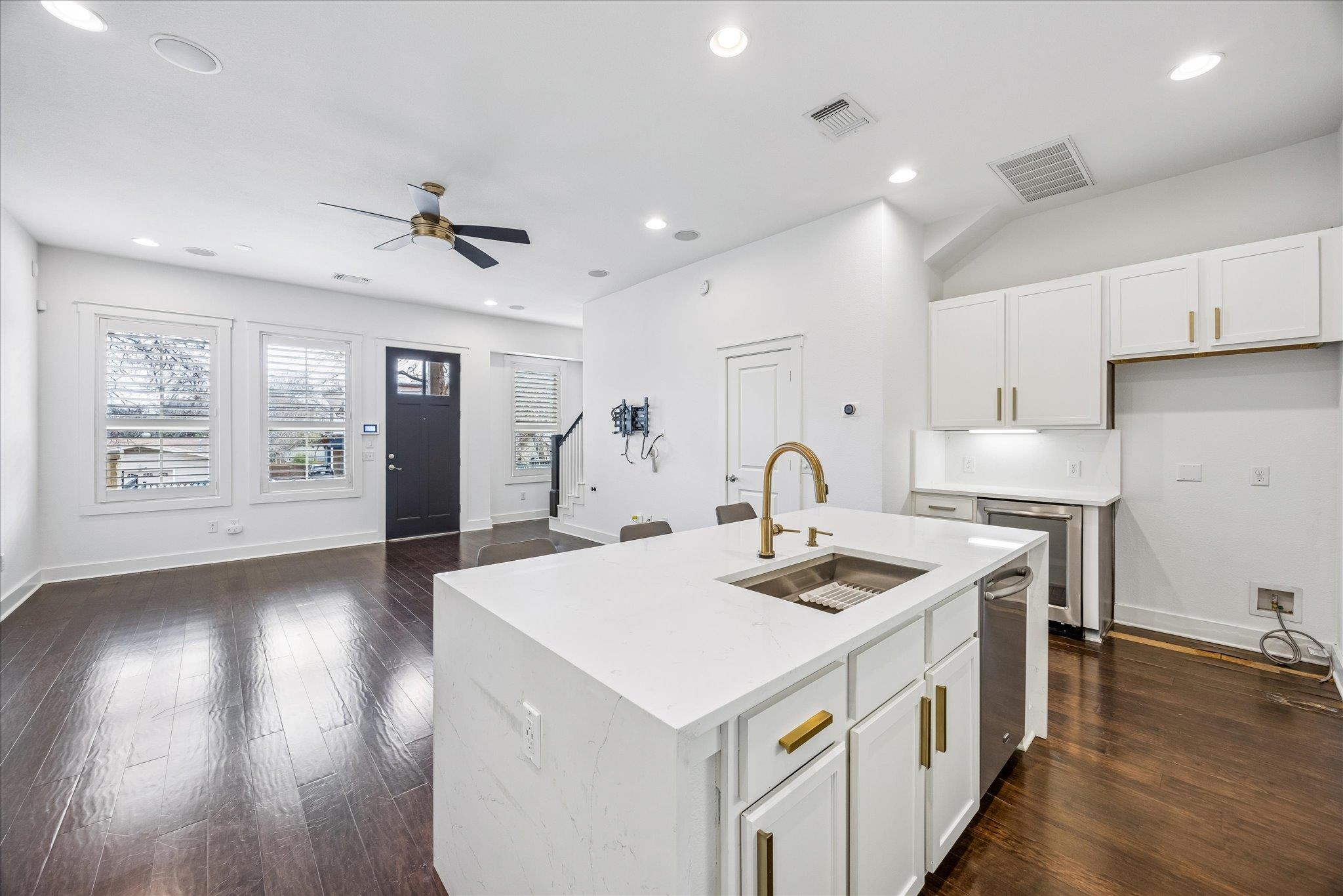 2520 Bluebonnet Ln # 15, Austin, TX 78704