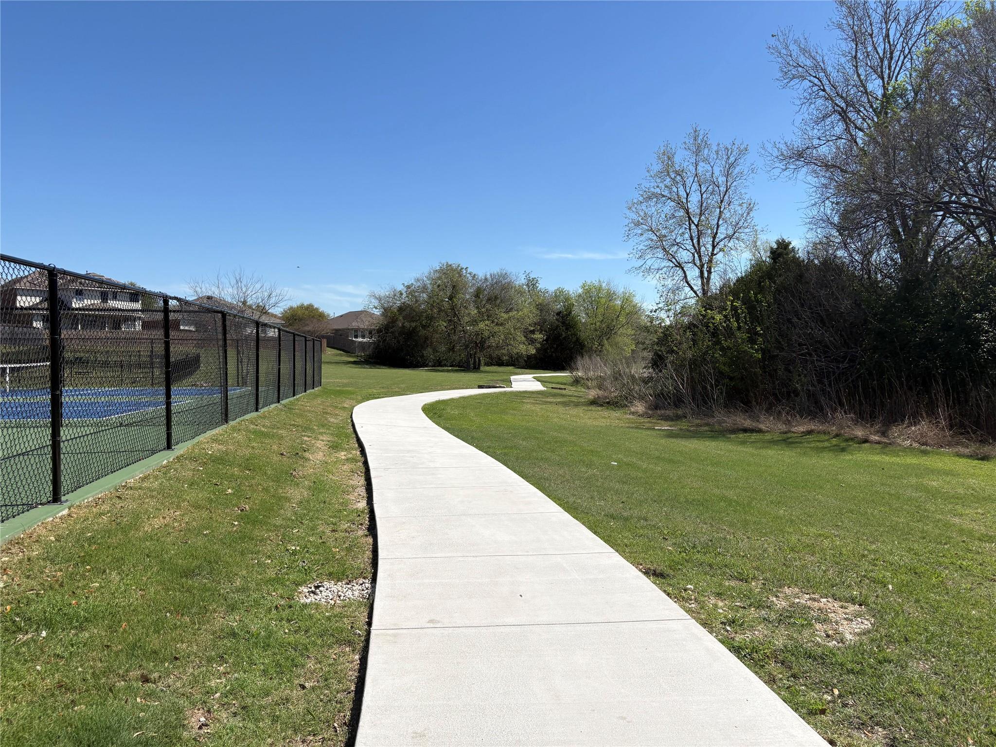 1719 Roseburg Dr, Austin, TX 78754