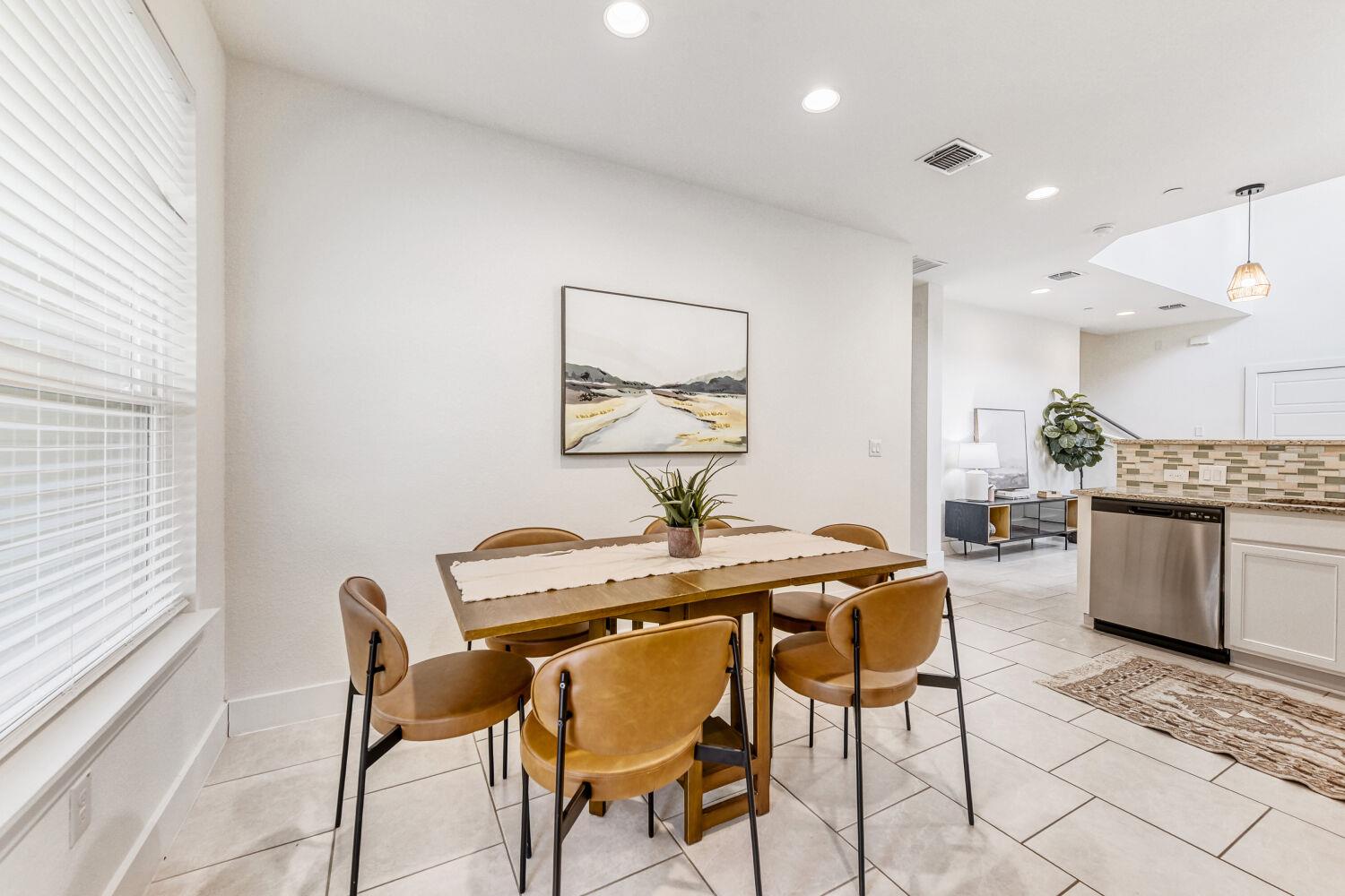 1719 Roseburg Dr, Austin, TX 78754