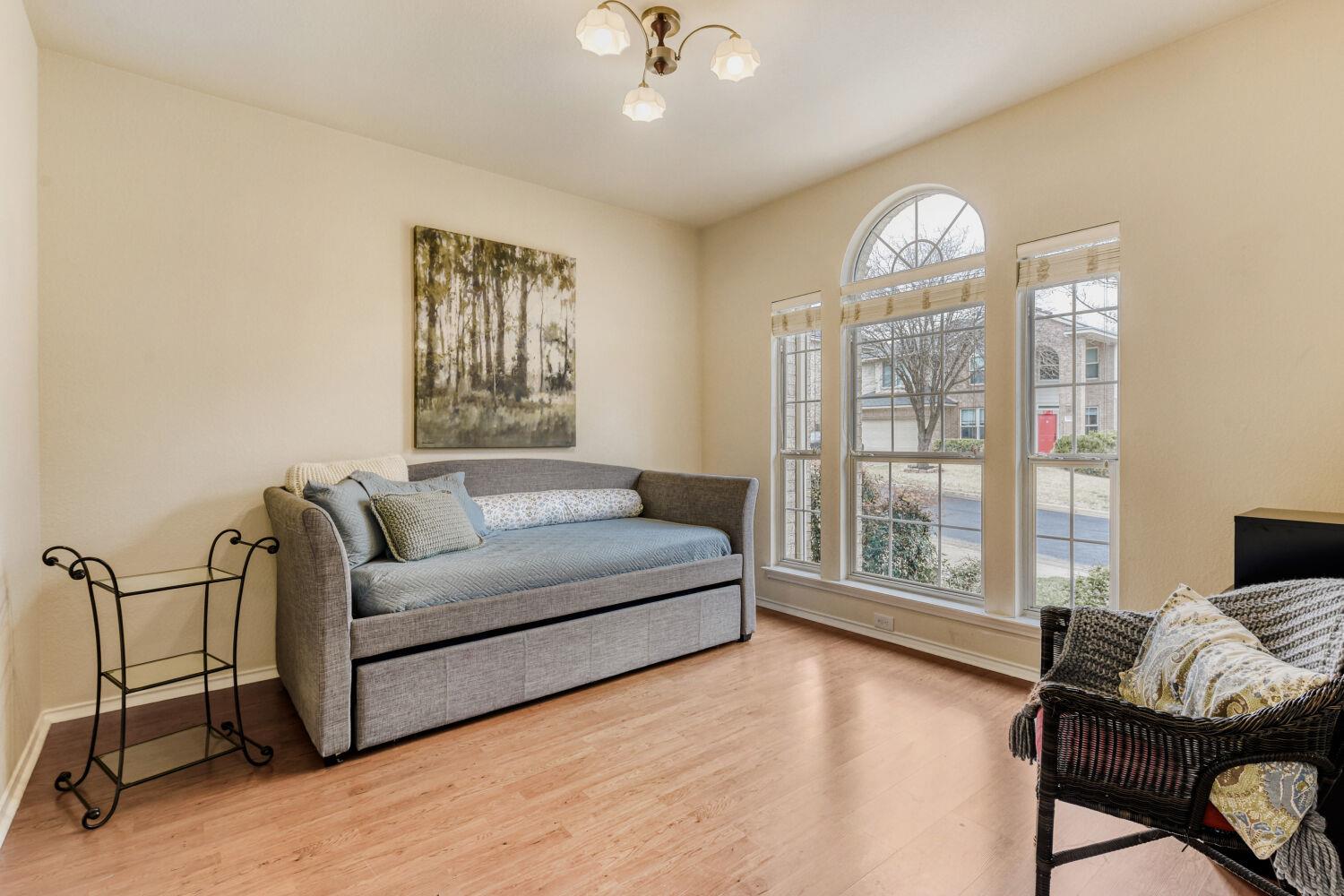 8813 Colberg Dr, Austin, TX 78749