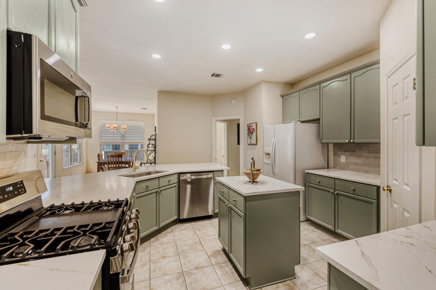 8813 Colberg Dr, Austin, TX 78749