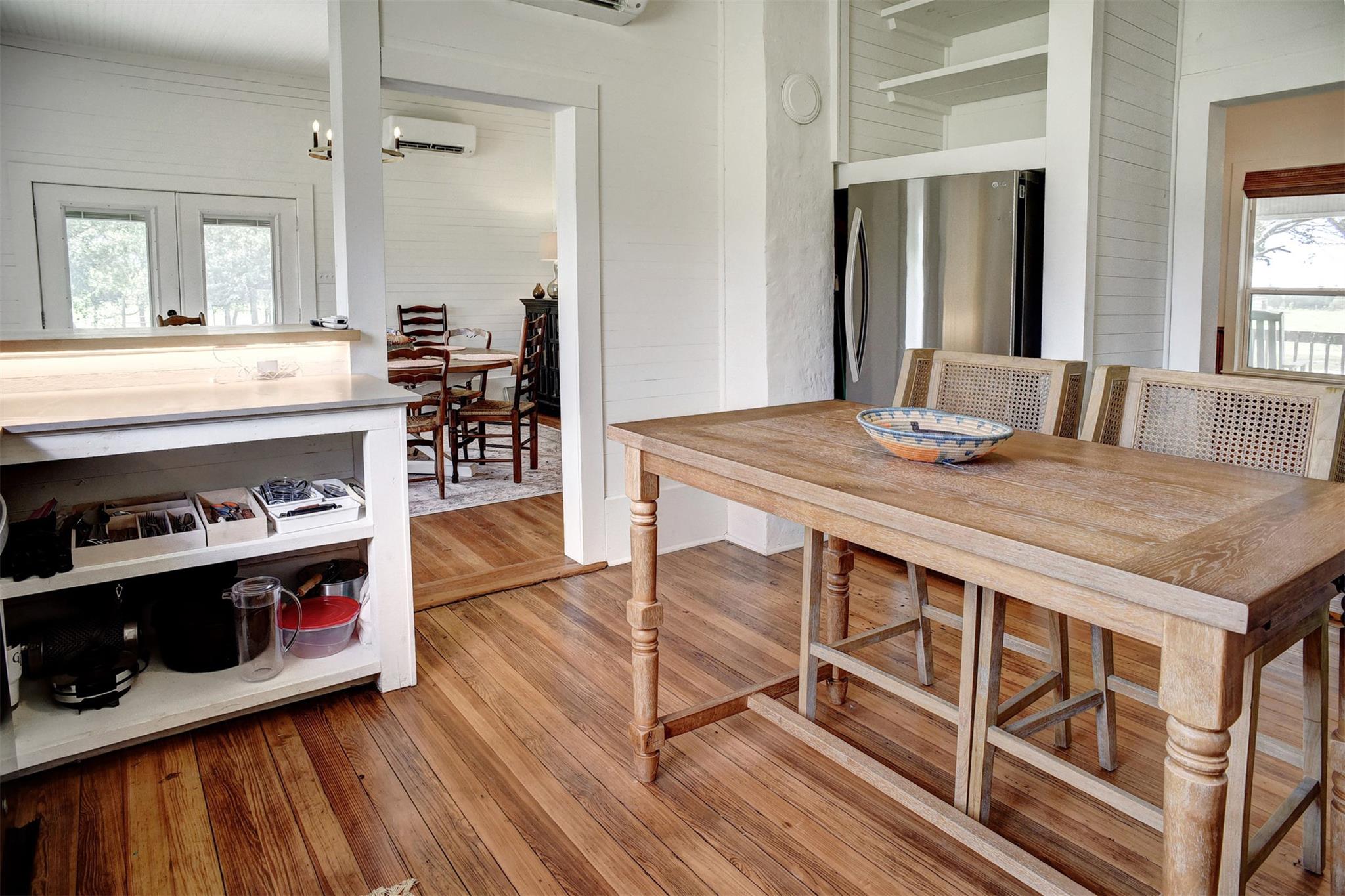 141 Grassyville Rd, Paige, TX 78659