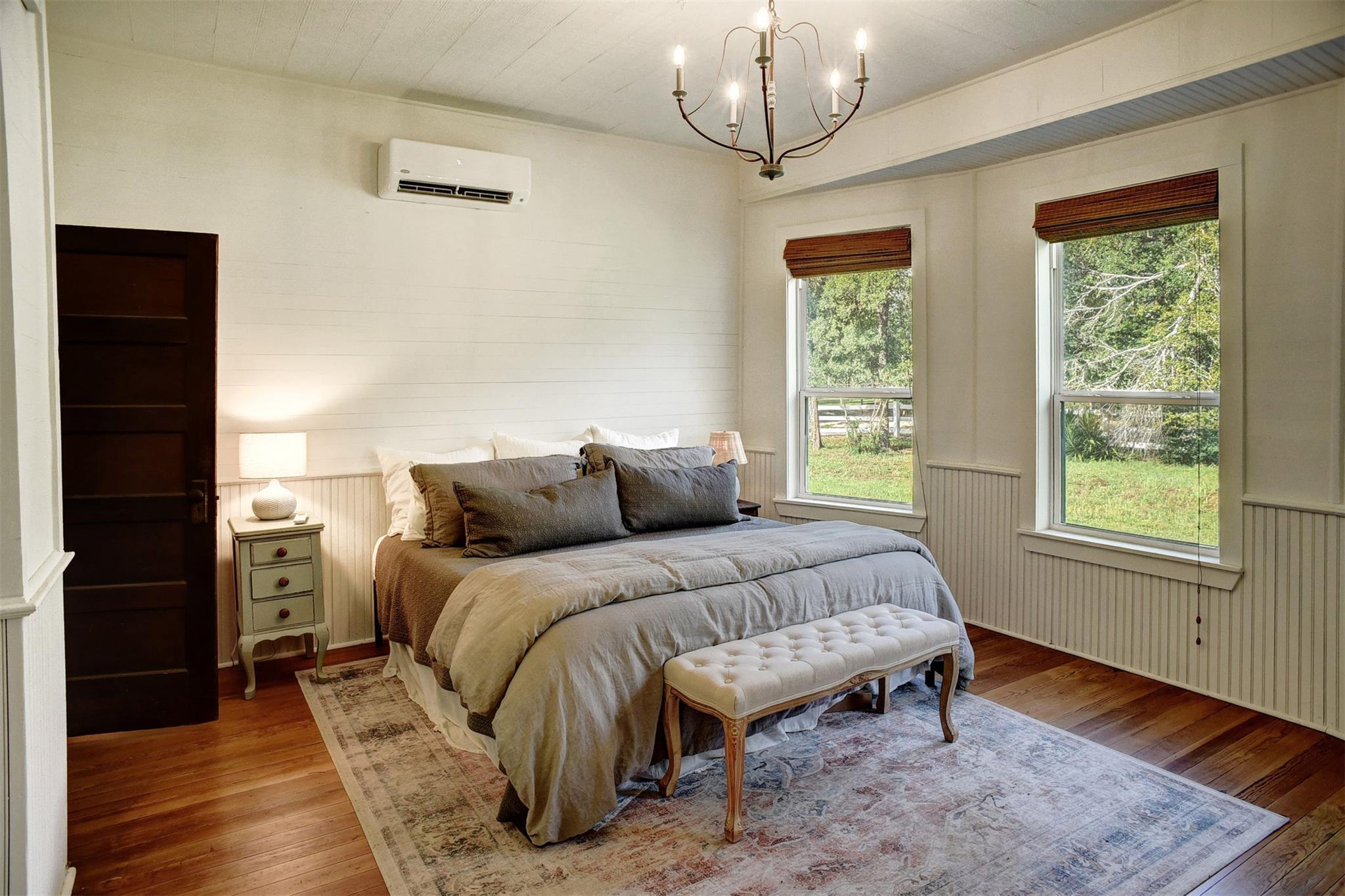 141 Grassyville Rd, Paige, TX 78659