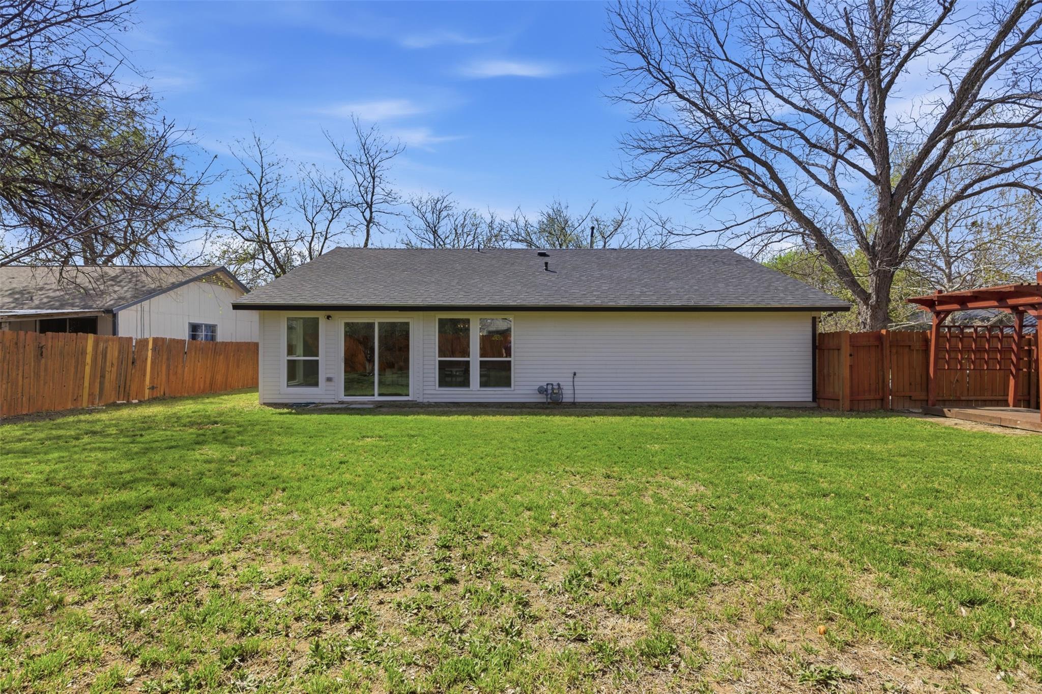 304 Loganberry Ct, Austin, TX 78745