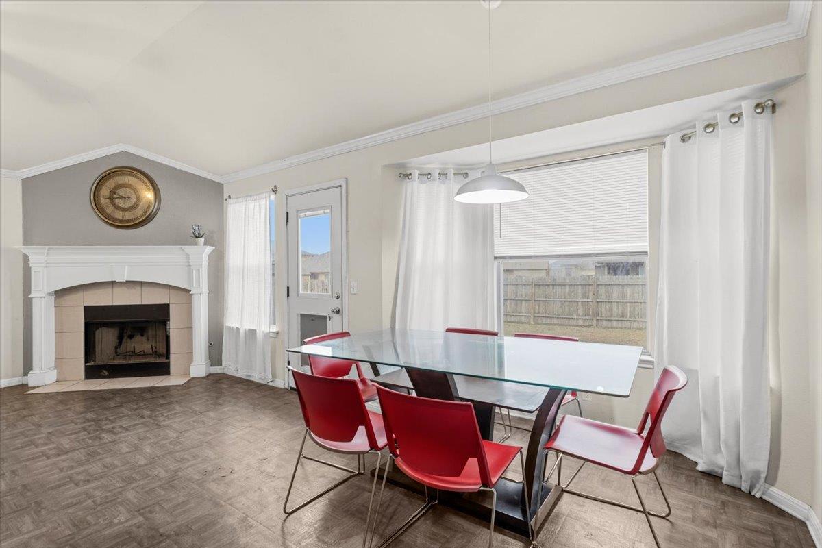 281 Leonardo St, Kyle, TX 78640