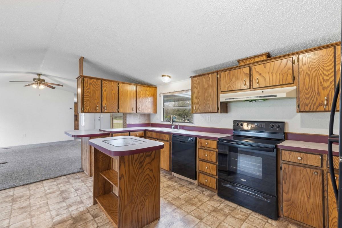 608 4th St Blanket, Early, TX 76432