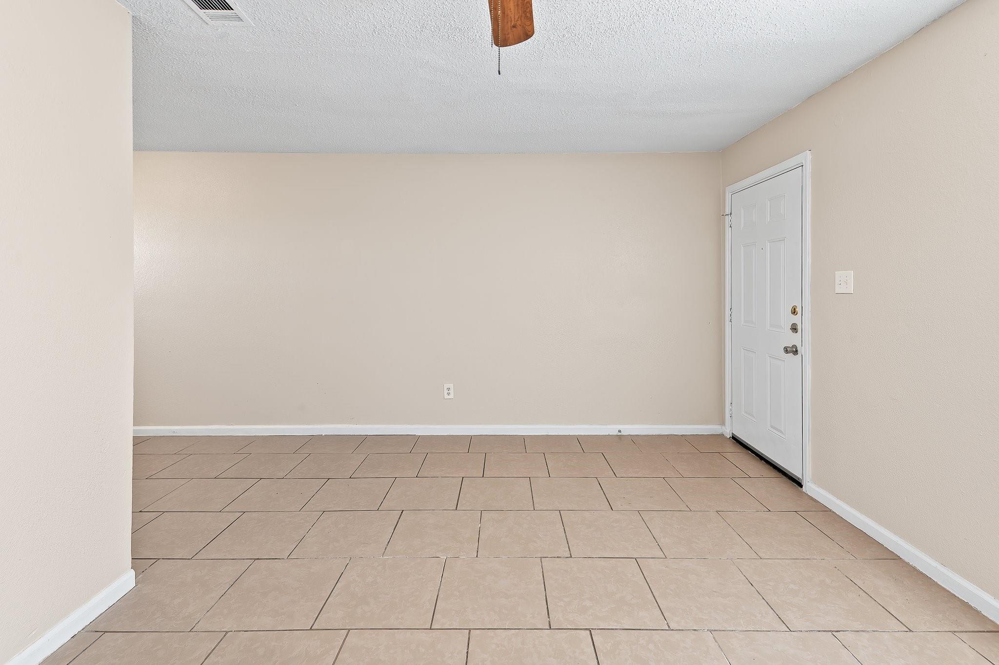 410 Thorndale # A, Taylor, TX 76574