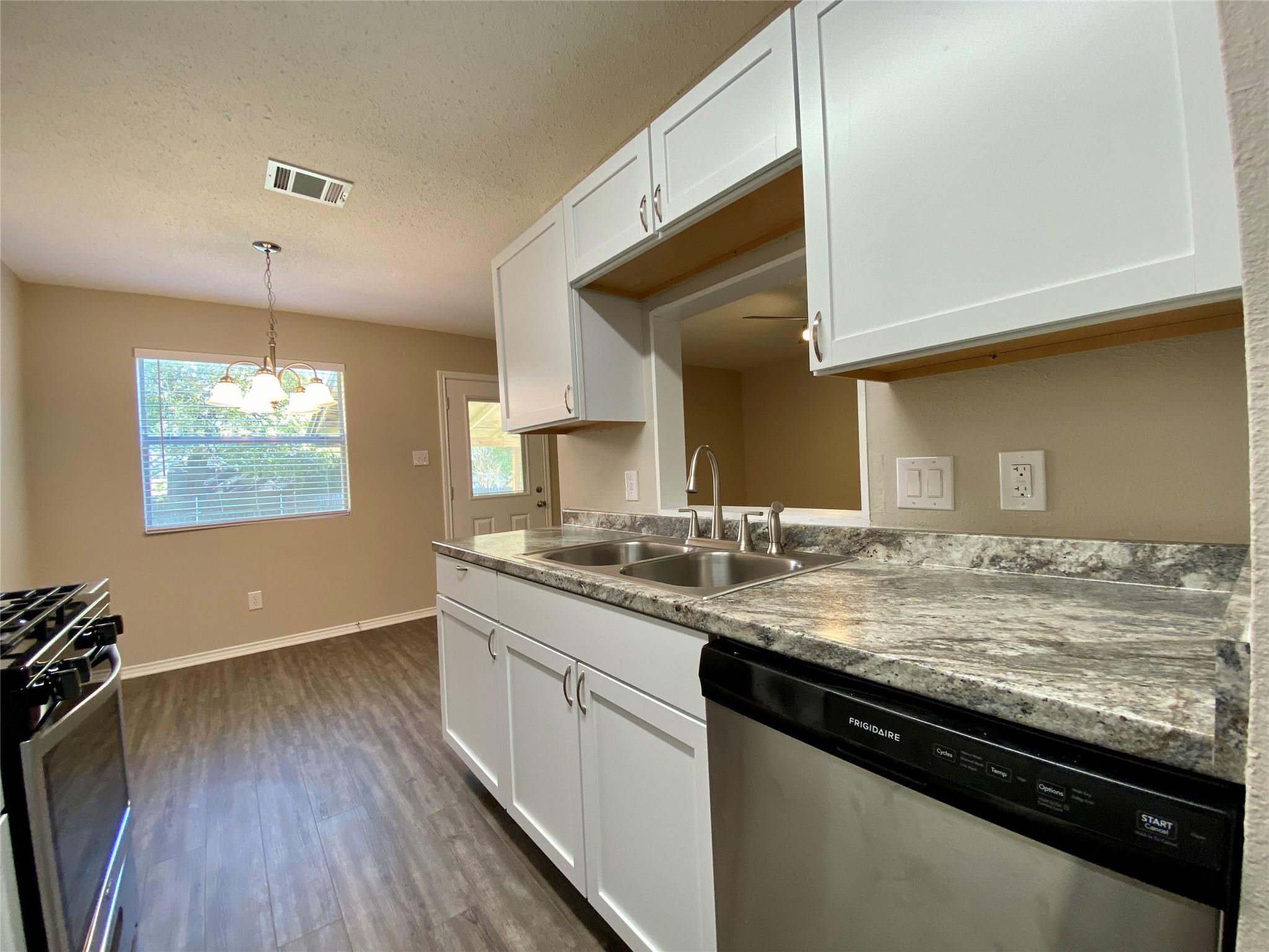 7307 Barnsdale Way, Austin, TX 78745