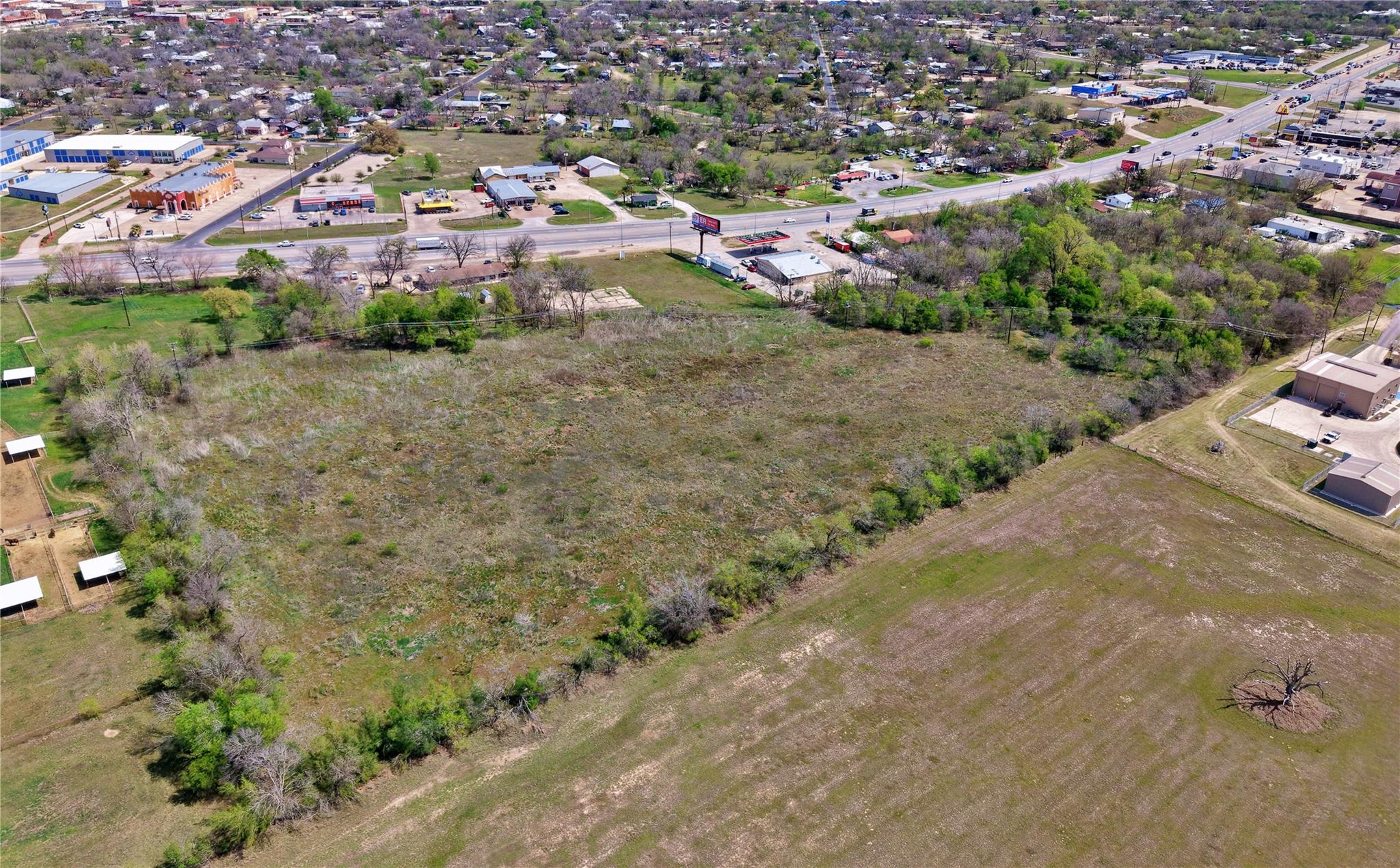 300 W Hwy 290 A, Elgin, TX 78621