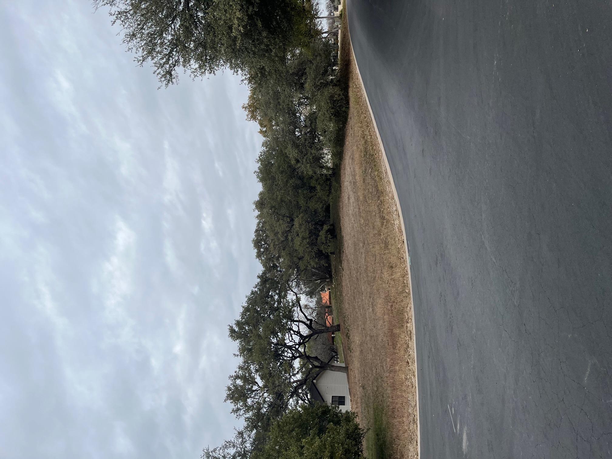 700 Red Sails Dr, Horseshoe Bay, TX 78657