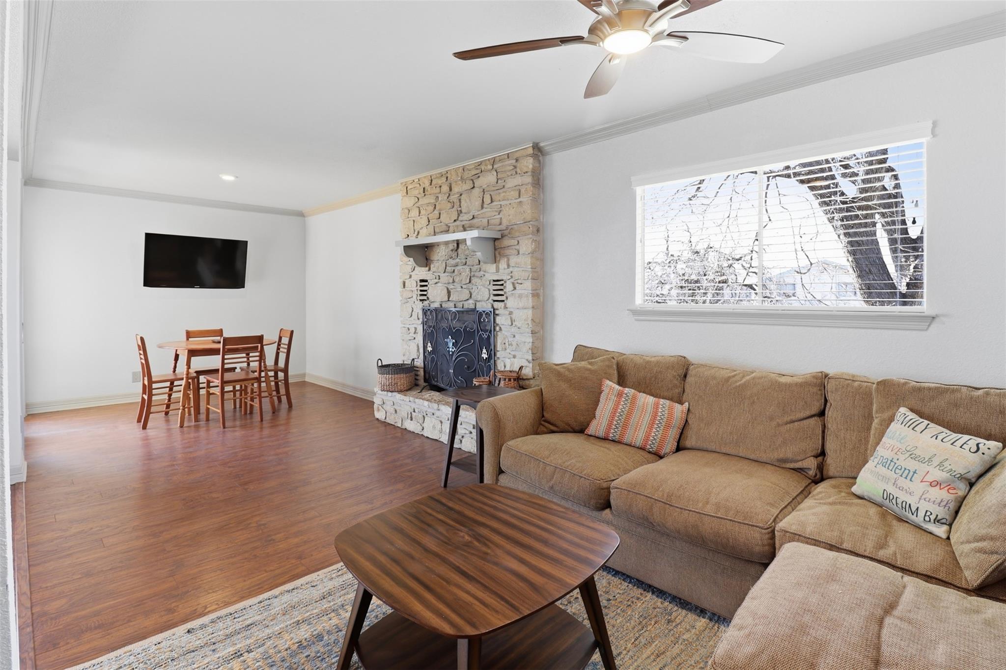 504 Cedarhill Dr, Granite Shoals, TX 78654