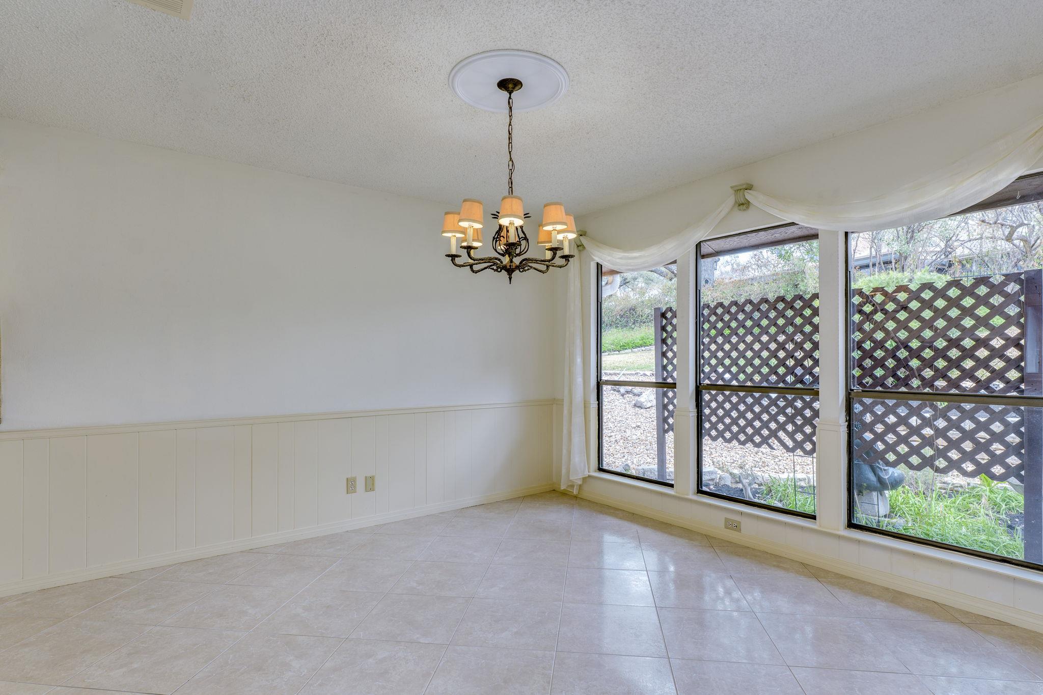 812 Electra, Lakeway, TX 78734