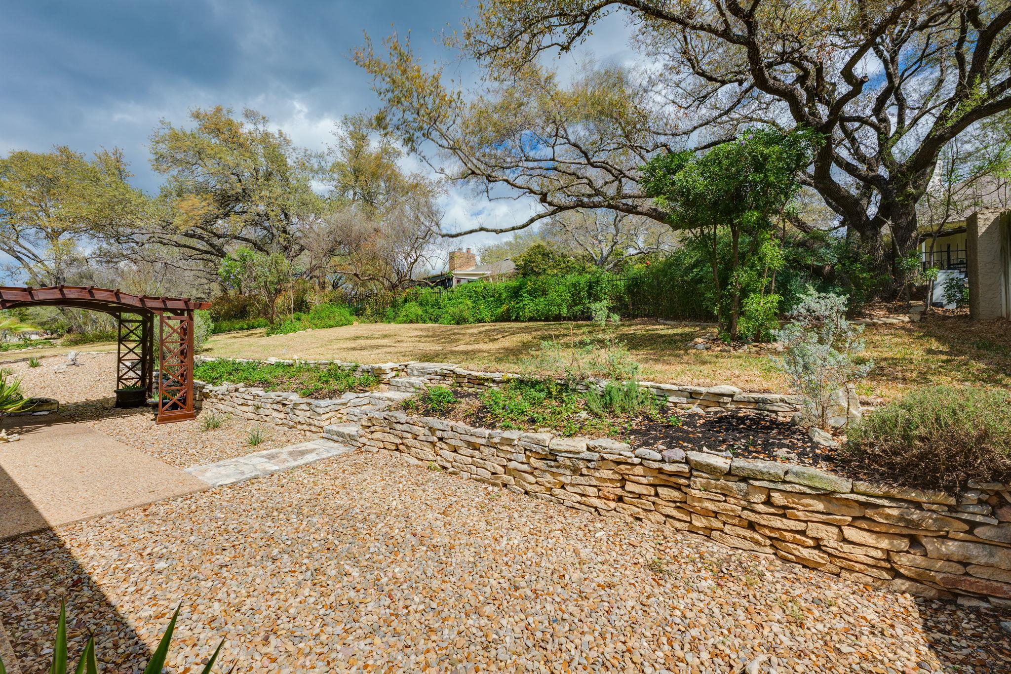 812 Electra, Lakeway, TX 78734