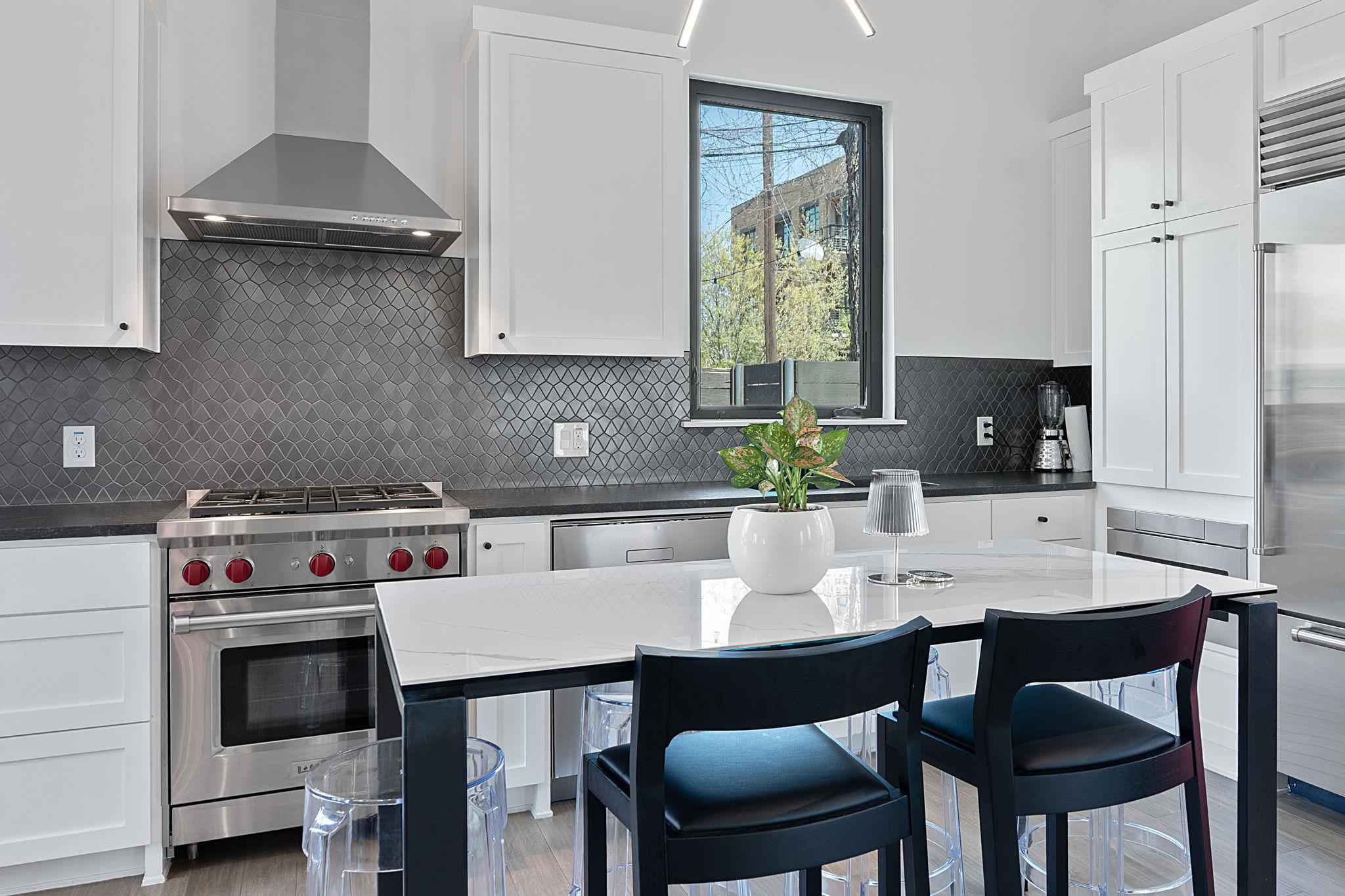 308 Onion St, Austin, TX 78702