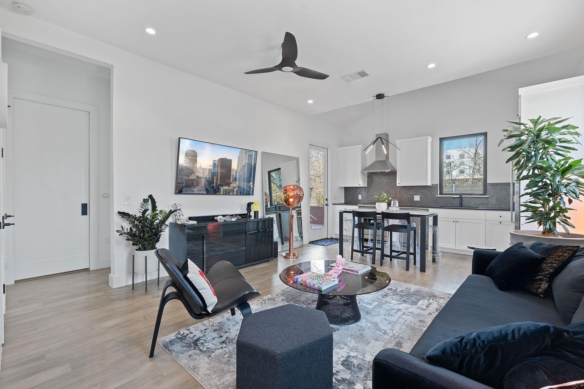 308 Onion St, Austin, TX 78702