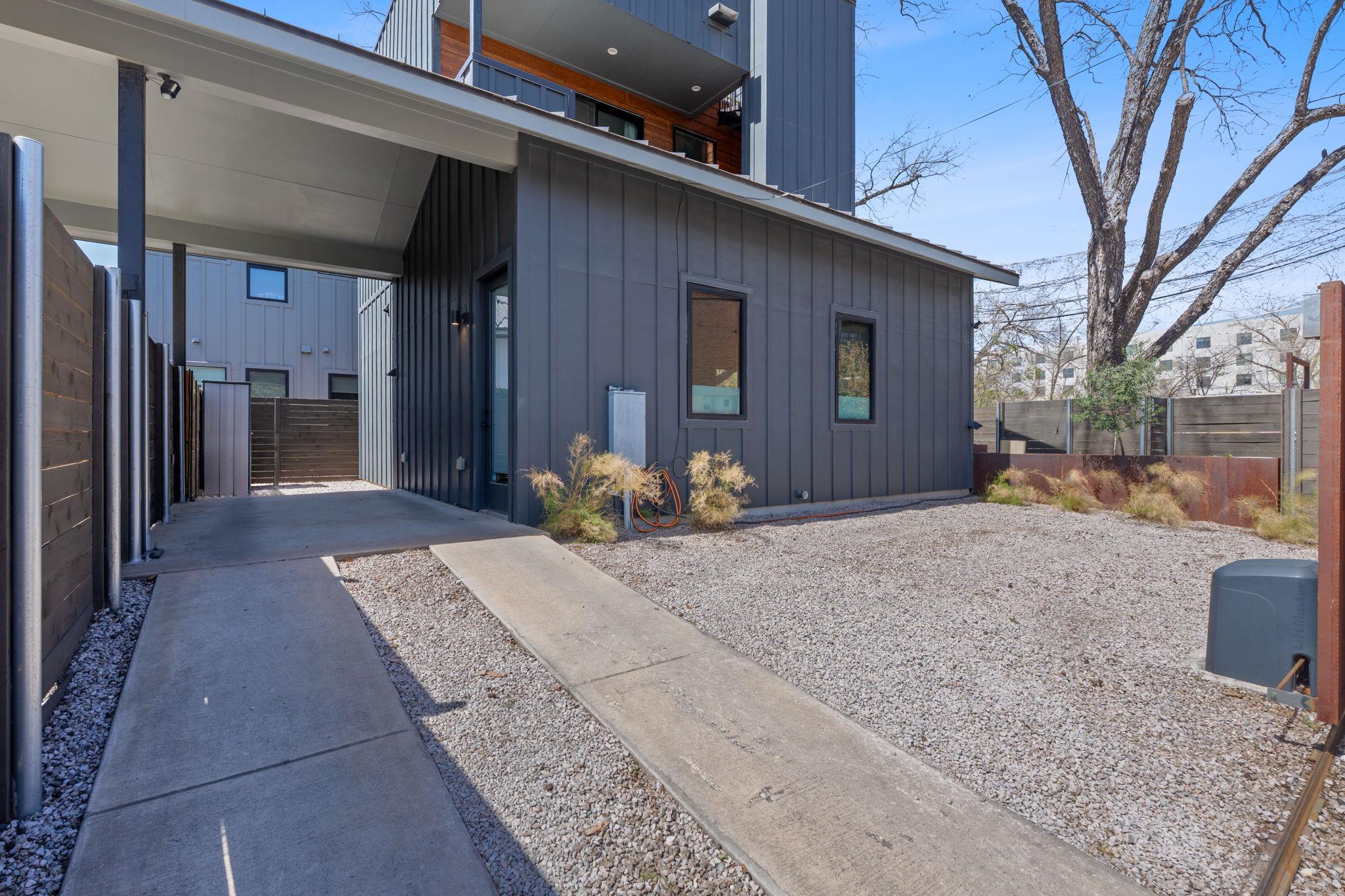 308 Onion St, Austin, TX 78702