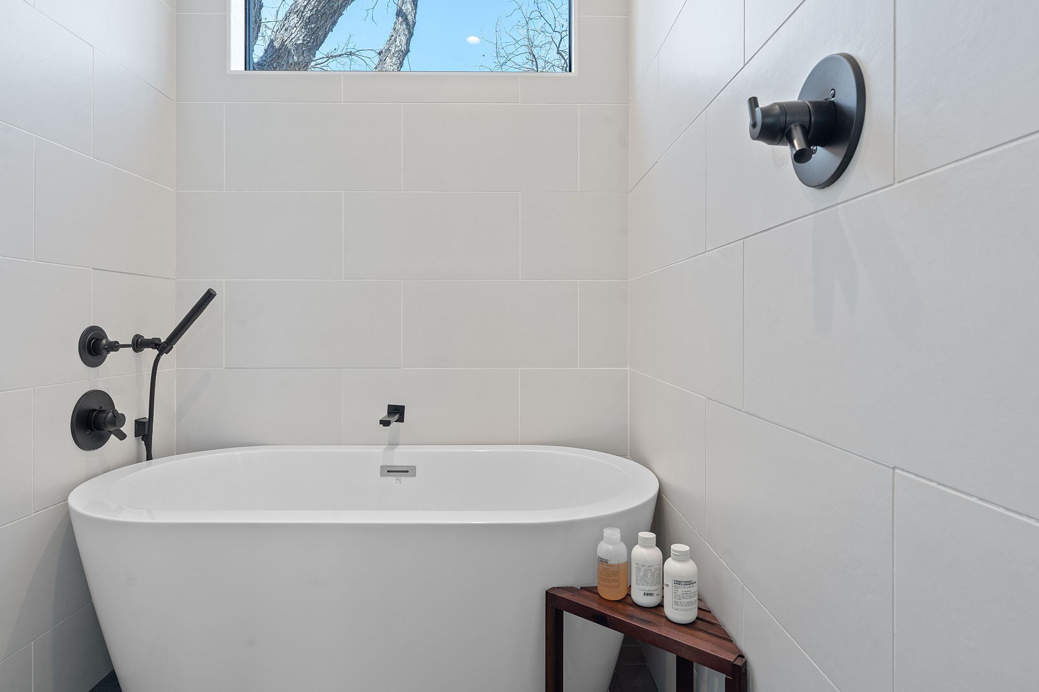 308 Onion St, Austin, TX 78702