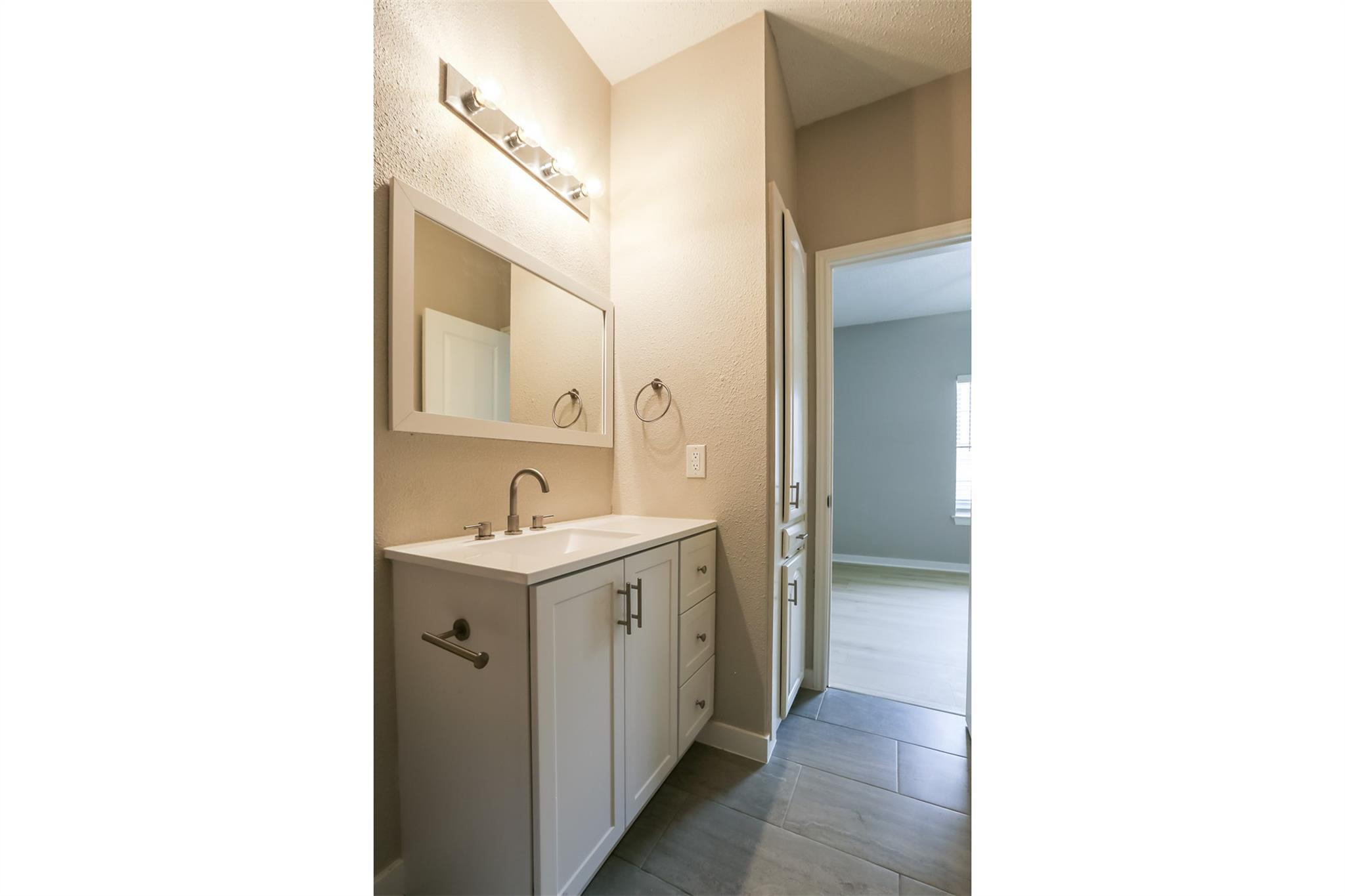 203 E 31st St # 104, Austin, TX 78705