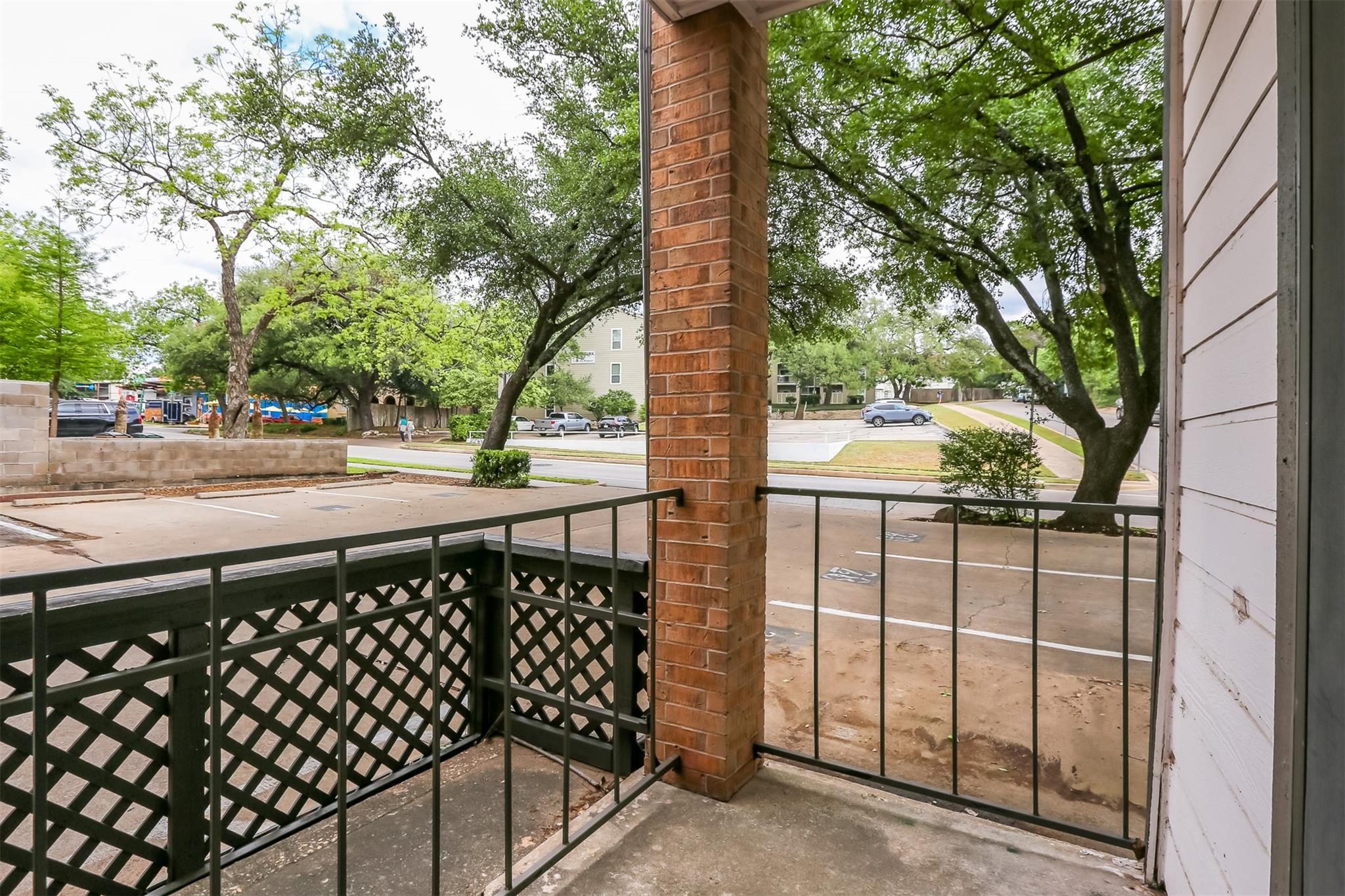 203 E 31st St # 104, Austin, TX 78705